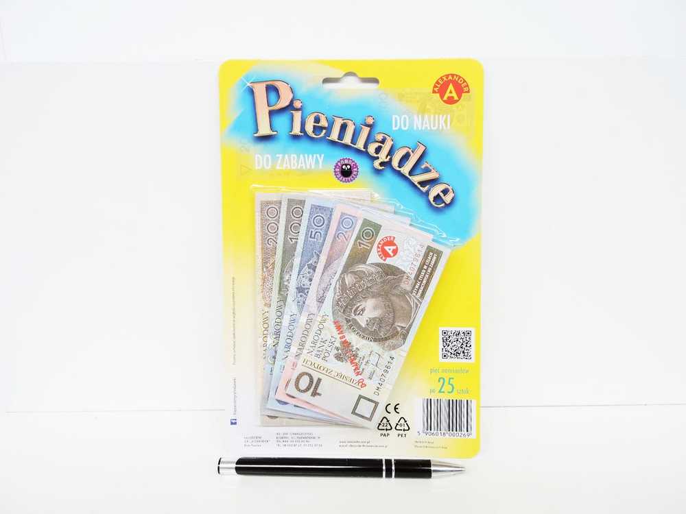 Alexander Banknotai mokytis ir žaisti Aleksandrą