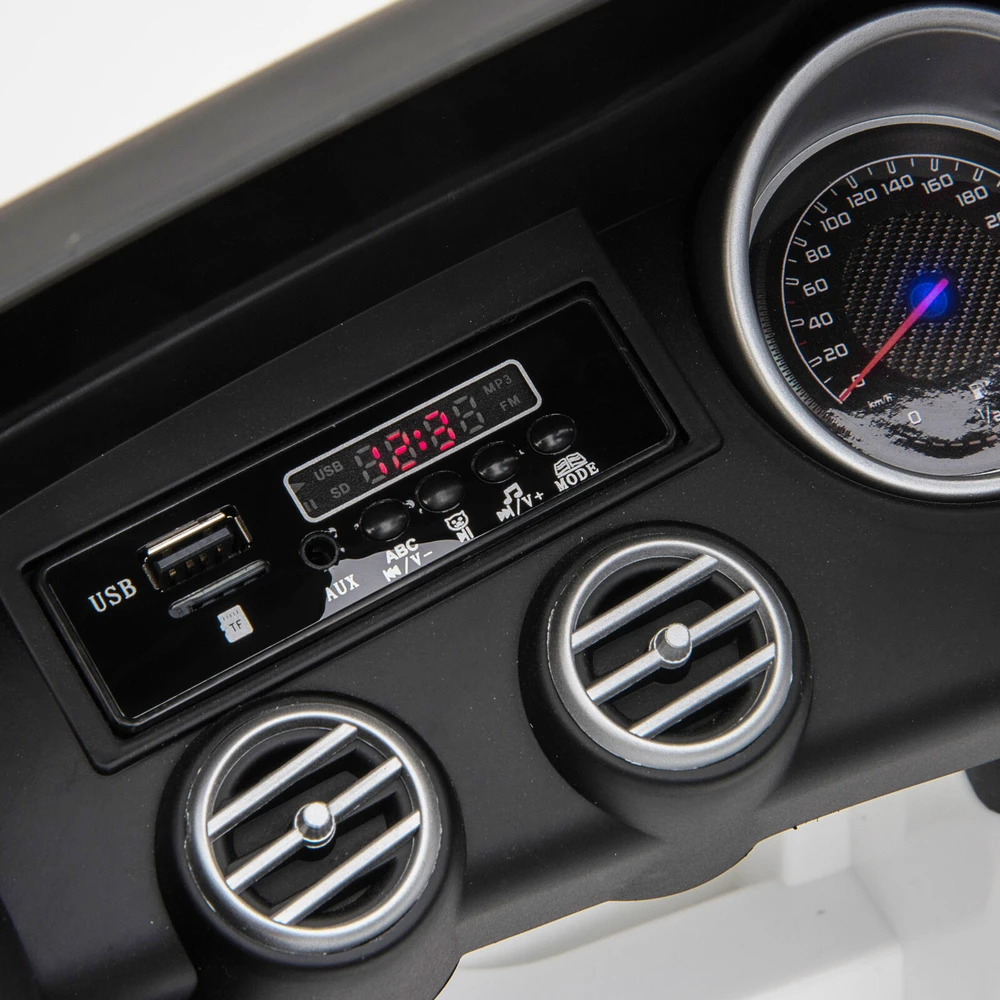 Homcom Mercedes-Benz AMG GLA45 licencijuotas vaikiškas elektrinis automobilis su nuotolinio valdymo pulteliu, MP3, saugos diržais, 37-60 mėn., baltos spalvos