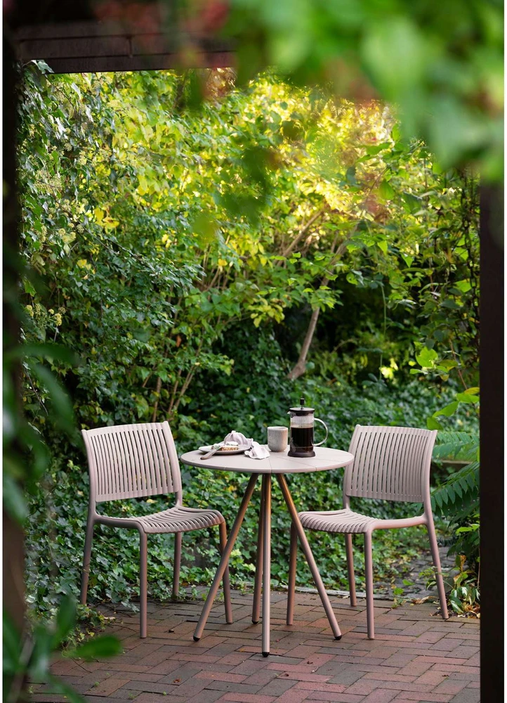 House Nordic Bistro stalas Barletta 70x70x73,5 cm pilkšvai rudas