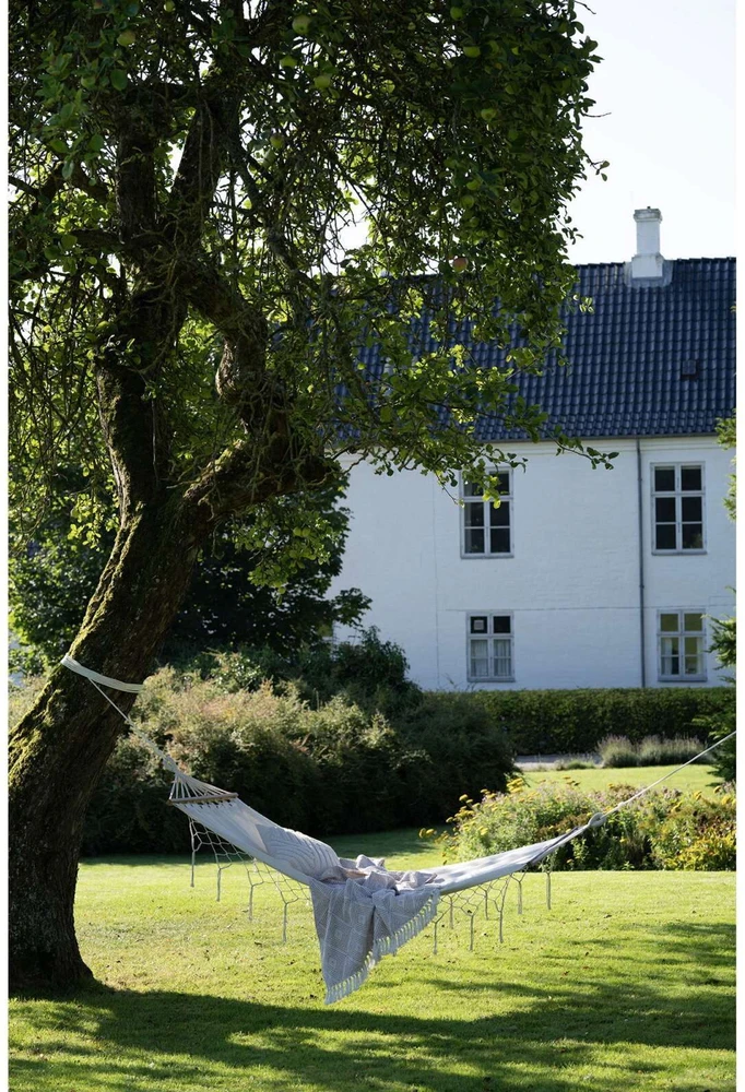 House Nordic Hamakas, Edessa, balkšva spalvos