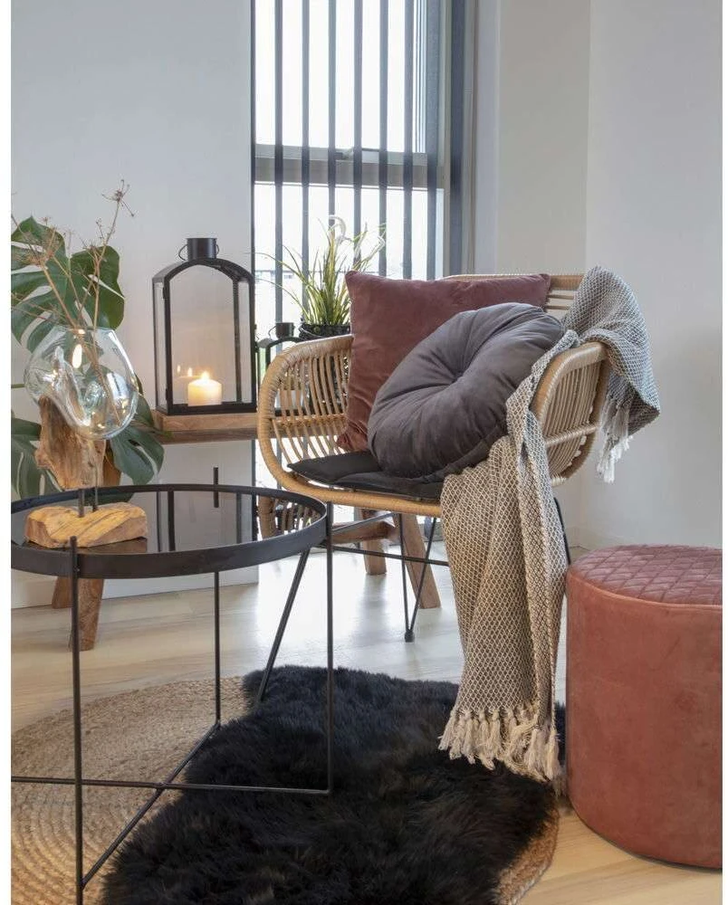 House Nordic Tikra oda, Lambskin, juoda