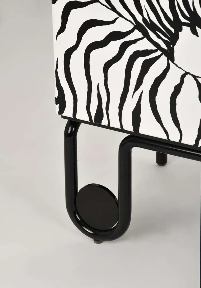 Komoda su durelėmis, Zebra, Stilig, juoda