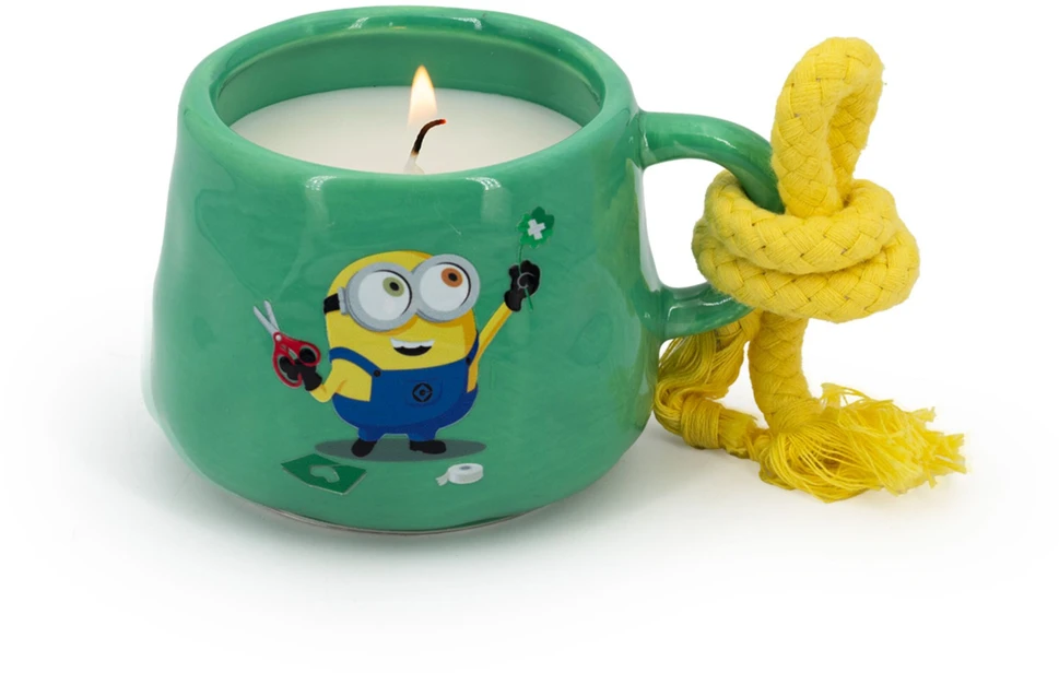 „Minions“ kvapioji žvakė puodelyje su Bobo virvele - 200 g