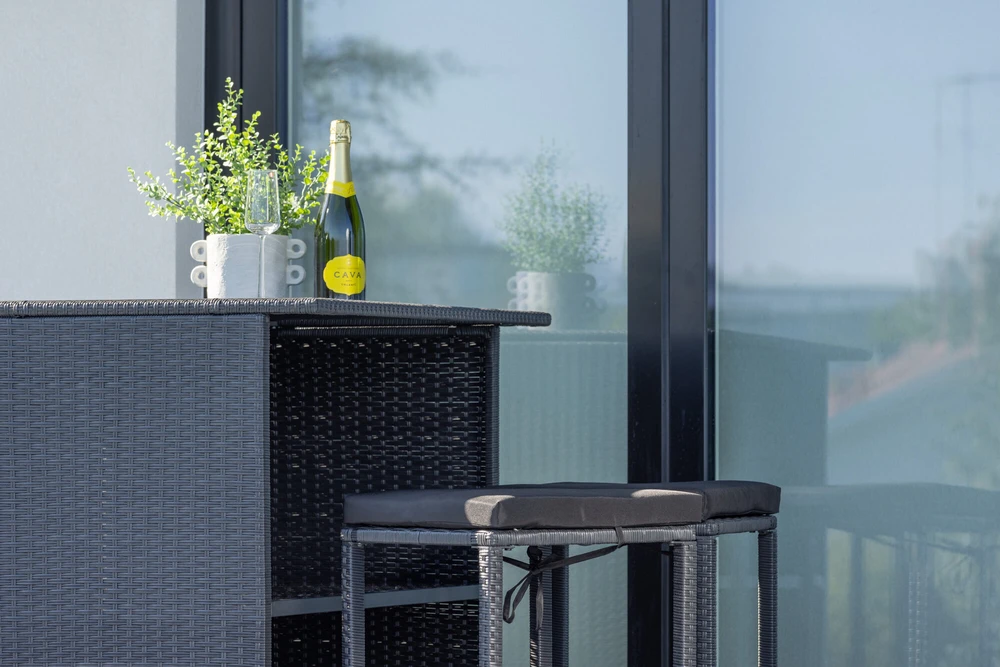 Lauko baldų komplektas Venture Design Baro komplektas, Kėdė: 40x40x70 cm, Stalas: 100x60x105 cm, Juodas