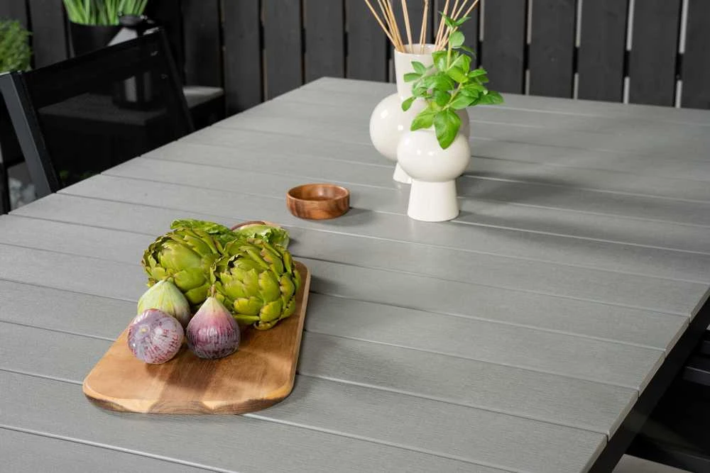 Lauko baldų komplektas Venture Design Valgomojo komplektas Levels stalas Copacabana kėdė, juoda, pilka, Aintwood, Textilene