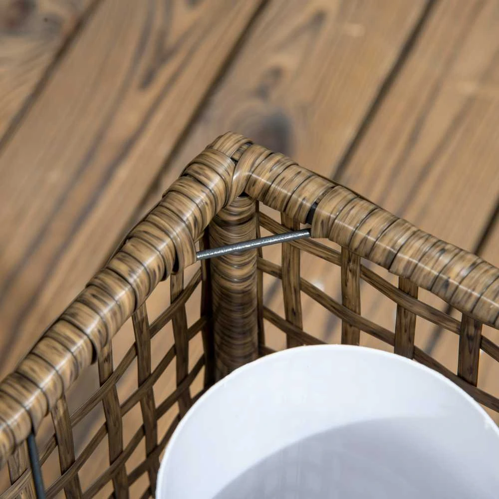 „Outsunny“ saulės energija maitinamas šviestuvas, „Rattan“ dizainas, vandeniui atsparus, su šviesos jutikliu, LED lauko šviestuvas, 15,5 x 15,5 x 46 cm
