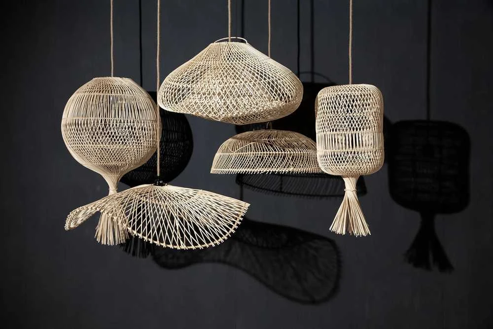 Pakabinamas šviestuvas Bazaar Pendelis, "Dumpling" stovas, 0,29x0,29x0,65 m, Natūrali