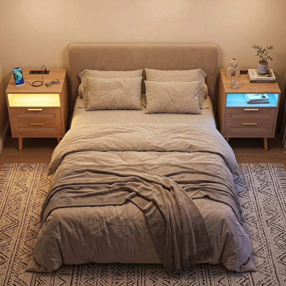 Promotions Naktinis staliukas su įkrovimo stotele ir LED apšvietimu 2 stalčiai 45x35x61,5 cm natūralus