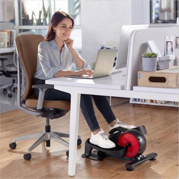 Promotions Po stalu esantis elipsinis pedalų treniruoklis 62x43x28 cm raudonas