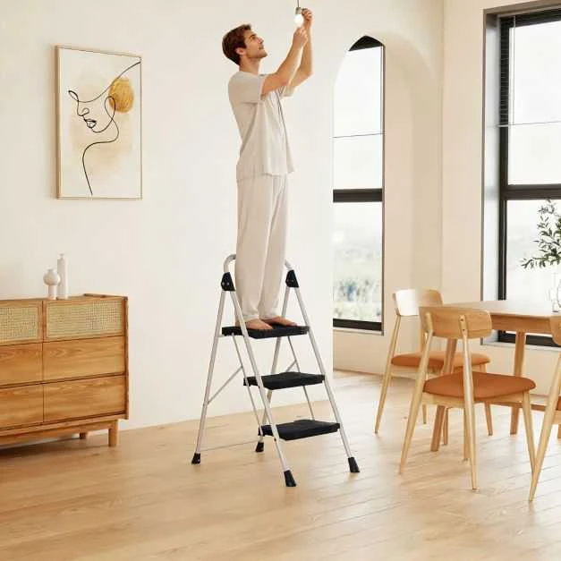 Promotions Sulankstomos kopėčios, 72x45x102 cm, juoda, anglinis plienas