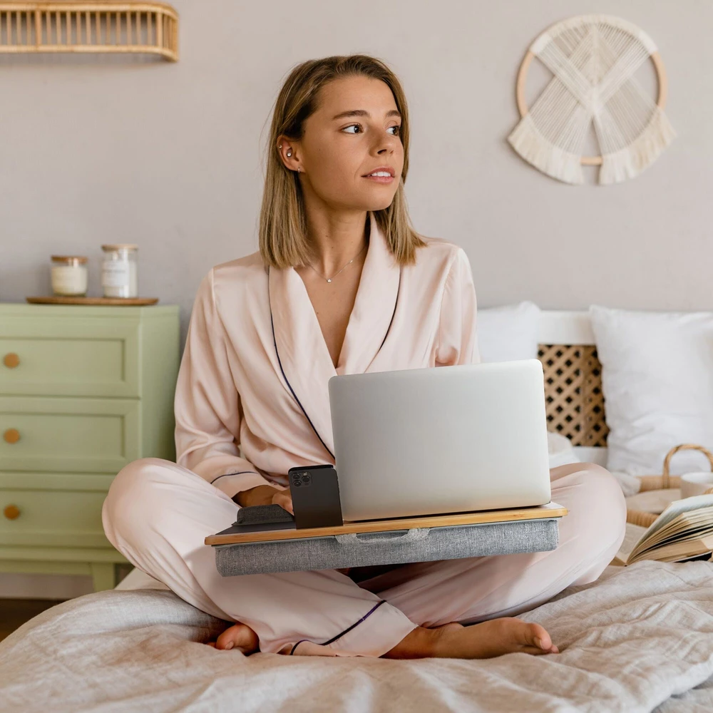 Relaxdays Nešiojamojo kompiuterio pagalvėlė su riešo atrama ir pelės kilimėliu