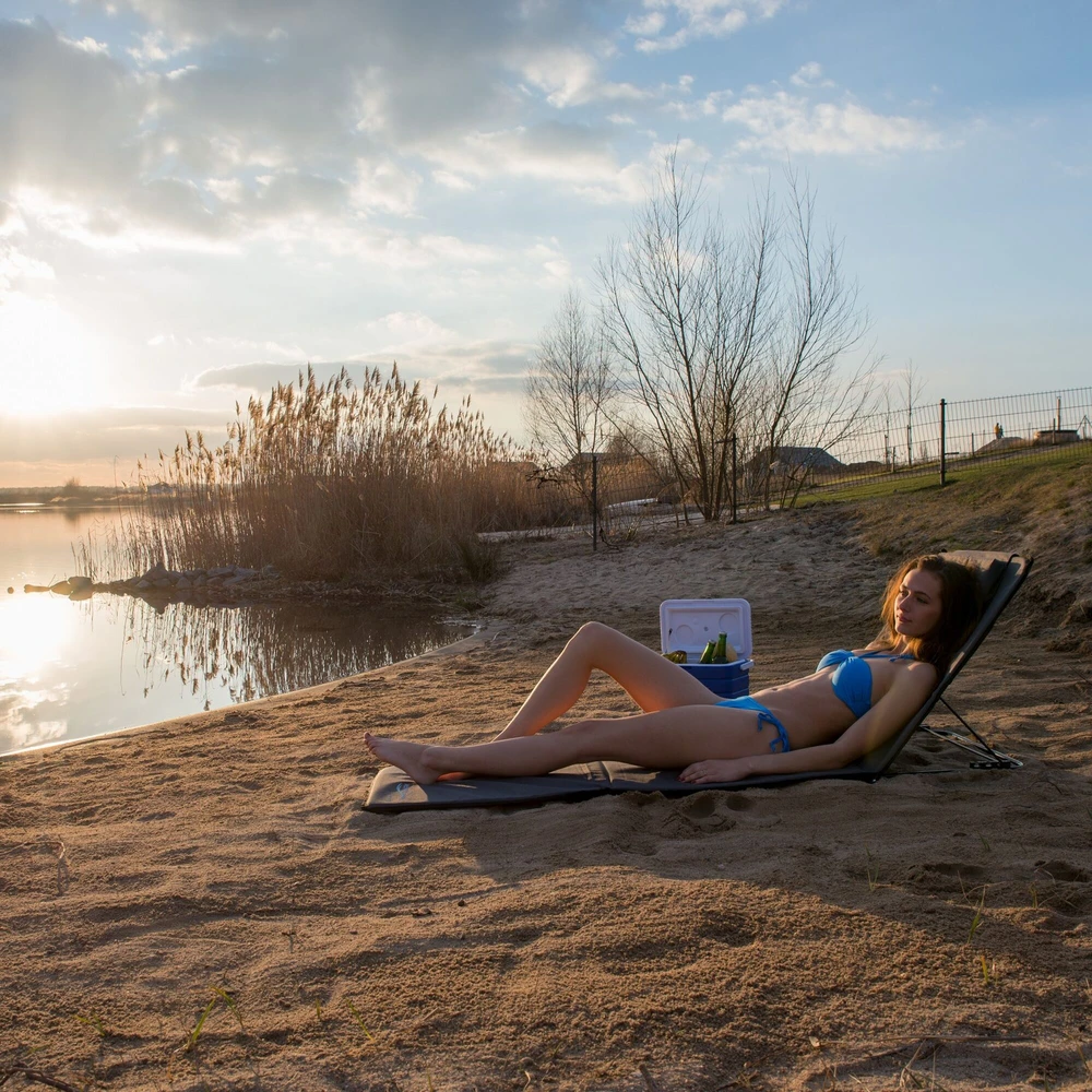 Relaxdays XXL paplūdimio kilimėlis su pagalve