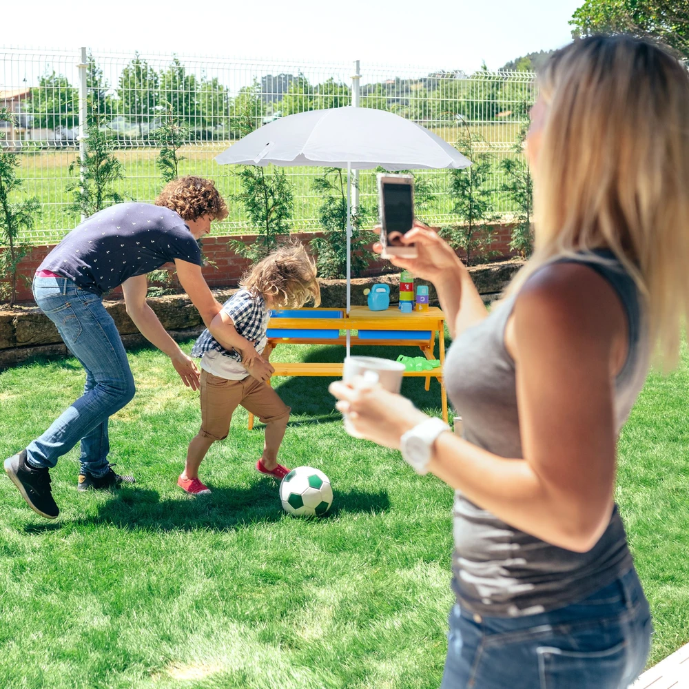 Relaxdays Vaikiškas pikniko stalas su skėčiu