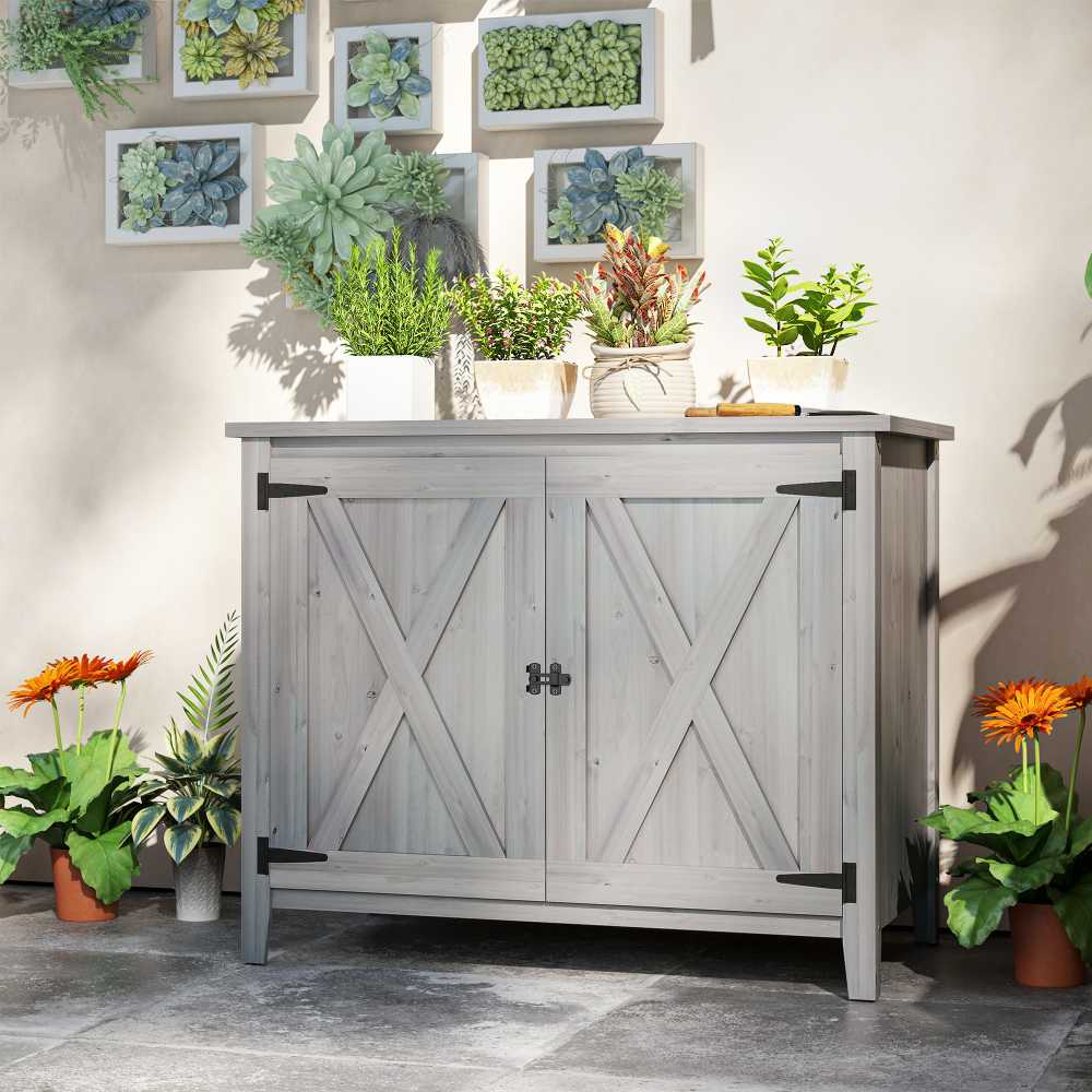 Outsunny medinė sodo spinta, atspari oro sąlygoms įrankių pašiūrė 110x60x88,5 cm, įrankių namelis su durelėmis, atlenkiamu stogu, lentynomis, sodo namelis, įrankių spinta, sodo pašiūrė terasai, kiemui, šviesiai pilka