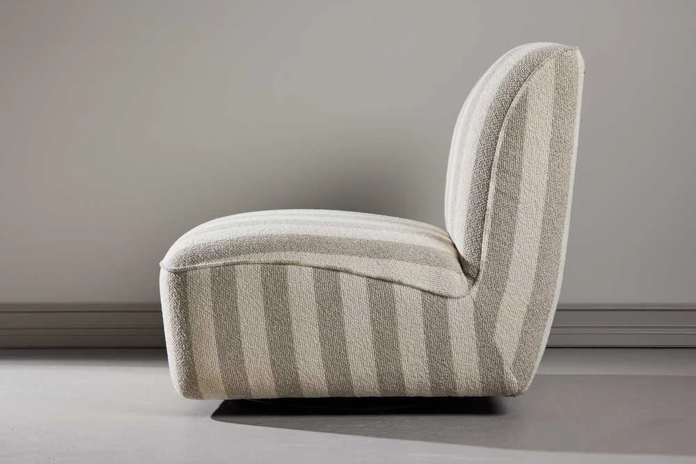 Venture Design Lounge kėdė 70x68 cm smėlio spalvos audinio apmušalas