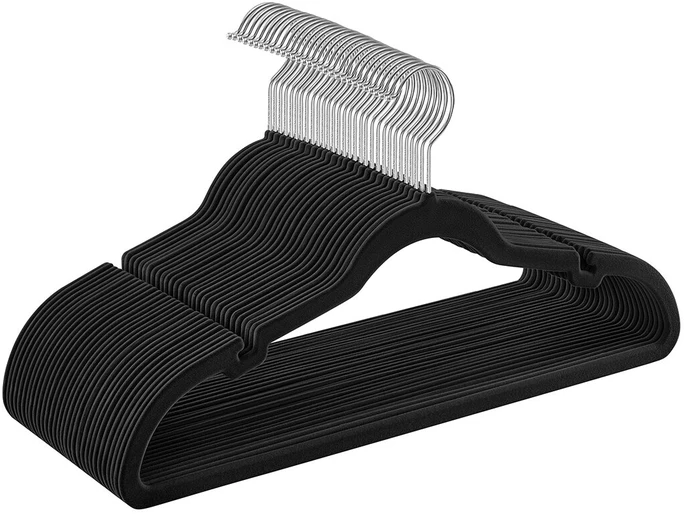 Songmics Aksominė paltų pakaba 30 vnt., juoda