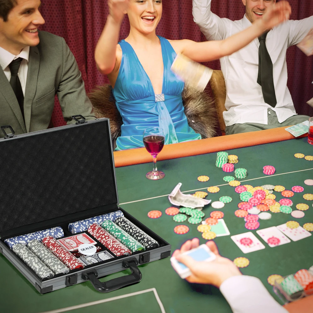 SPORTNOW pokerio lagaminas, pokerio komplektas su 400 žetonų, 11,5 g, 2 kortų kaladėmis, 5 kauliukais, dalintojo žetonu, žaidimų kilimėliu, aliumininiu lagaminu