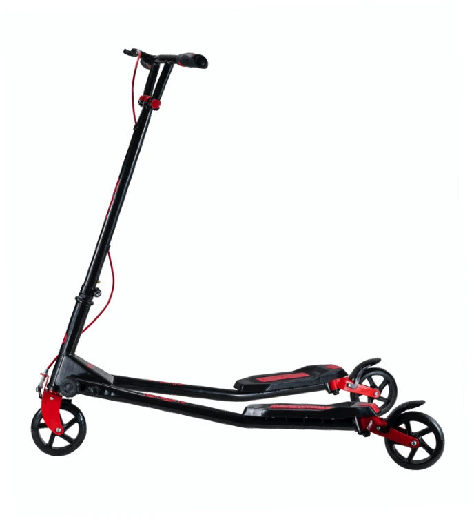 Toycars Scooteris, Wiggler, 103x63x110 cm, Juoda