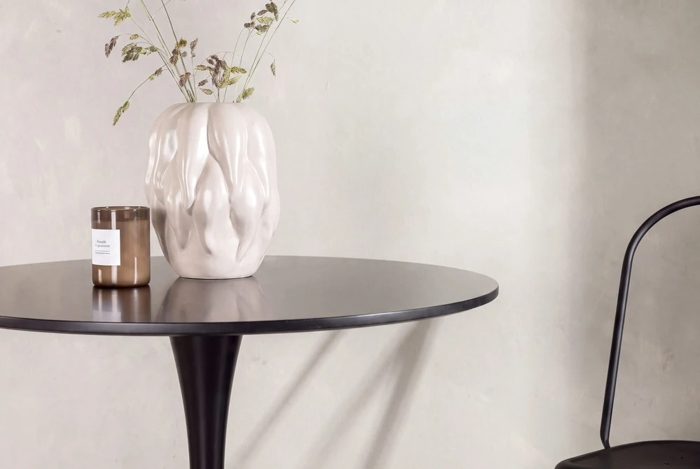 Venture Design Apvalus valgomojo stalas Hamden, juoda