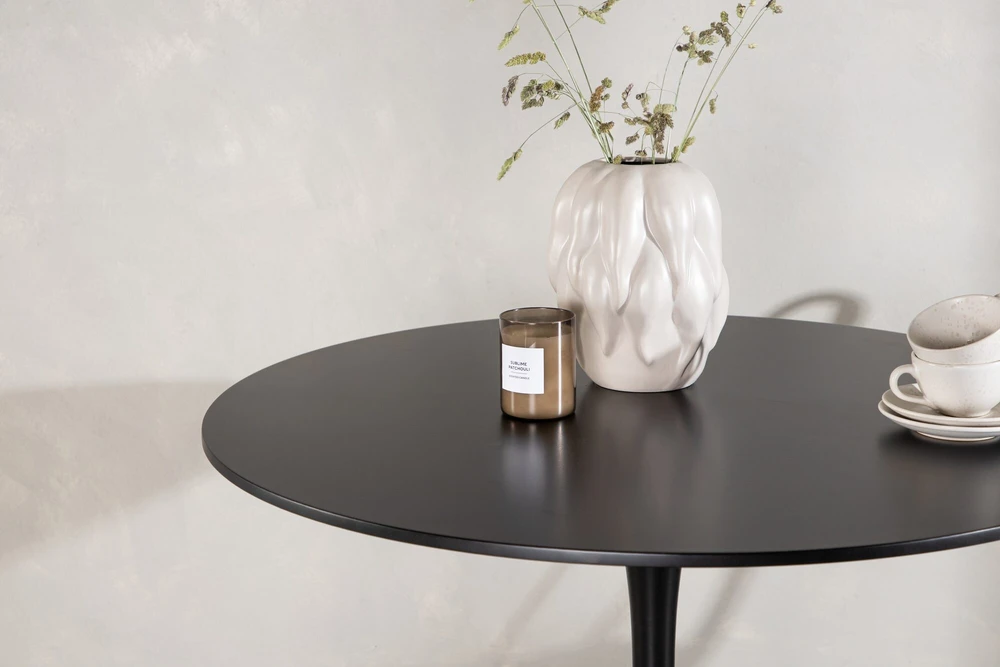 Venture Design Apvalus valgomojo stalas Hamden, juoda