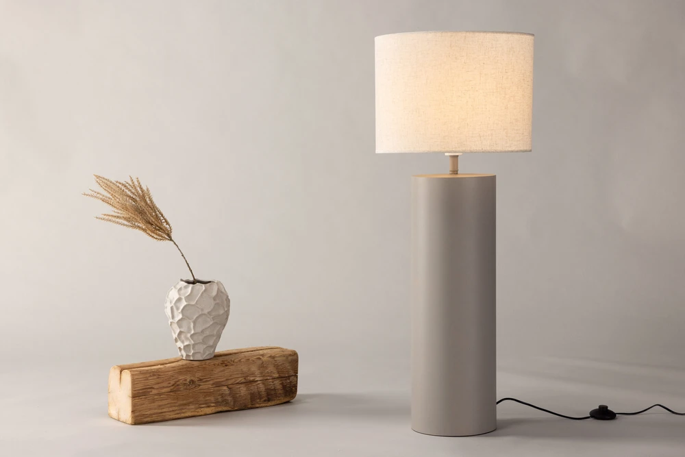 Venture Design Aukštoji lempa, Umeå x Josefin Lustig, 100x40x40 cm, Pilka