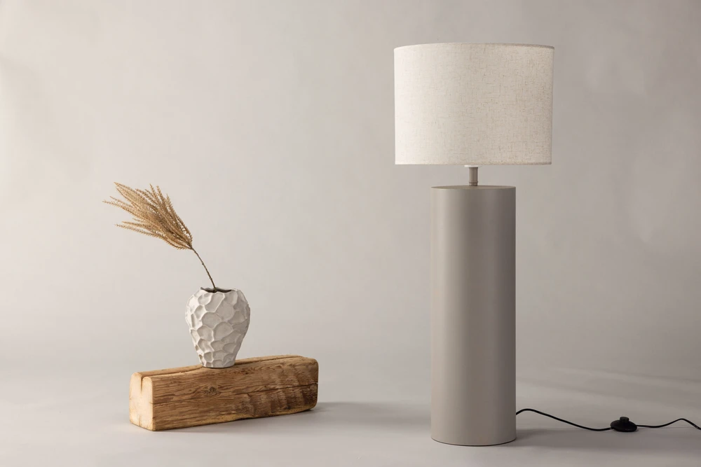 Venture Design Aukštoji lempa, Umeå x Josefin Lustig, 100x40x40 cm, Pilka