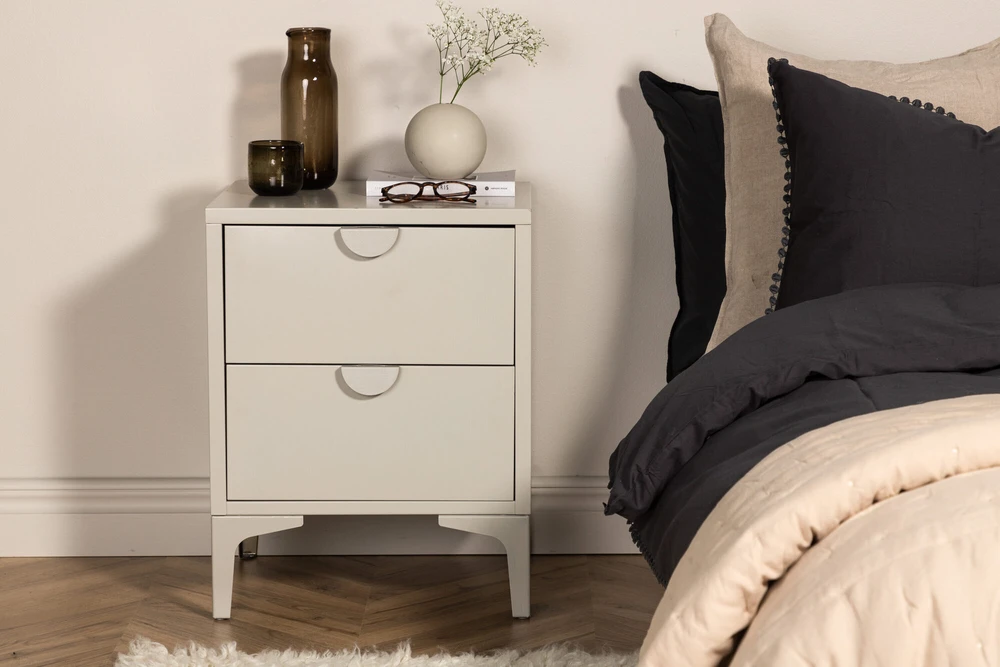 Venture Design Juoda knygų spinta, laikymo vieta