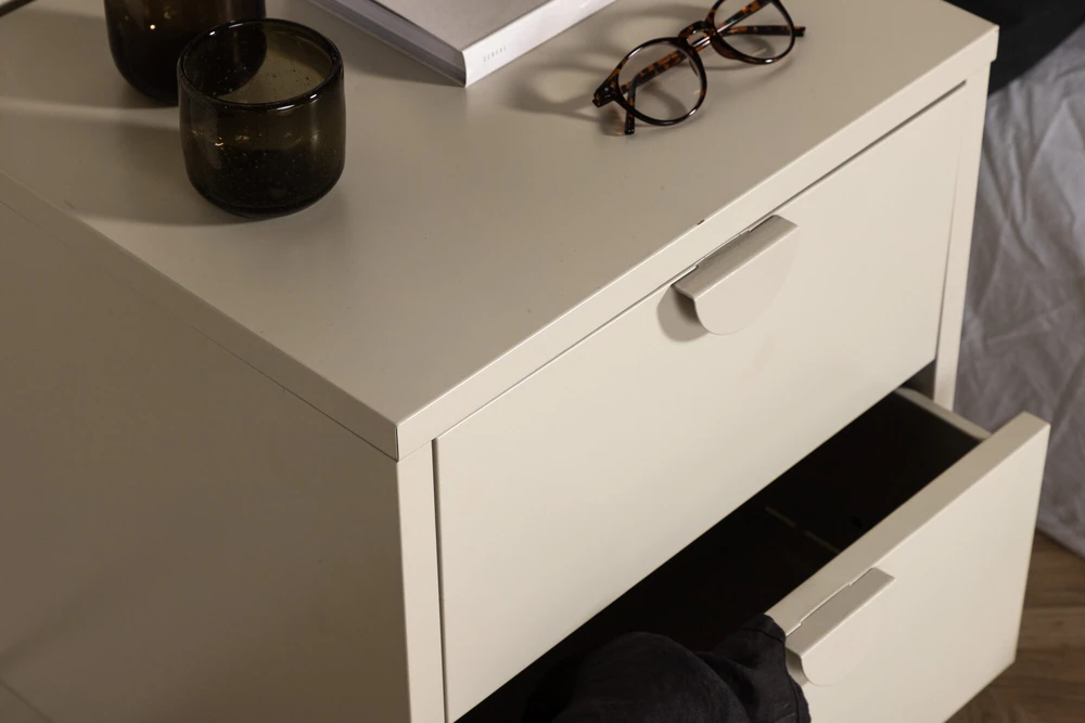Venture Design Juoda knygų spinta, laikymo vieta