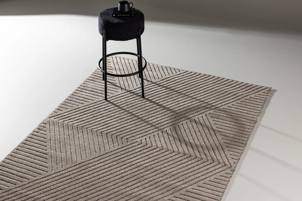 Venture Design Kilimas, Aron Solar, 340x240 cm, Ruda