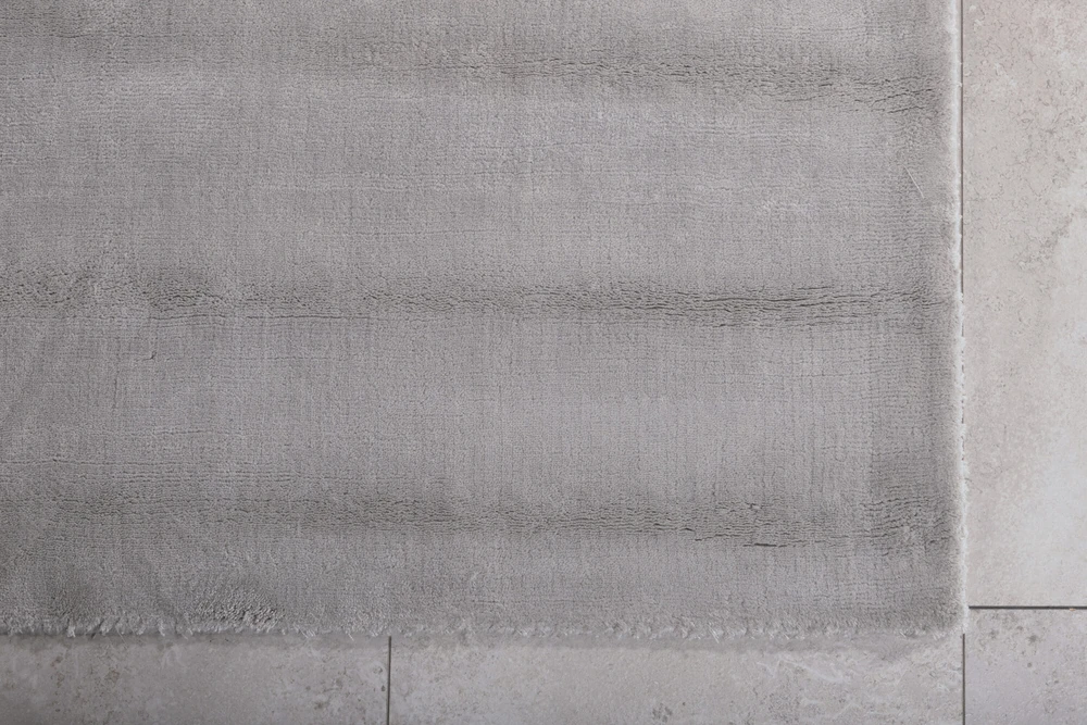 Venture Design Kilimas, Indra Viskozė, 171x242 cm, Sidabrinė