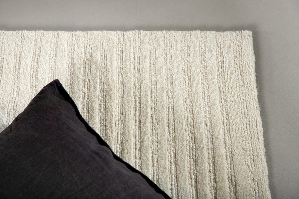 Venture Design Kilimas, Milton, 200x70 cm, Balta