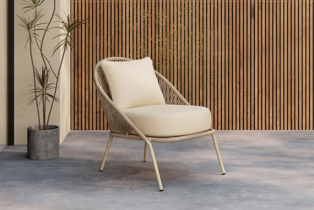 Venture Design Lounge kėdė Lindos smėlio spalvos plienas