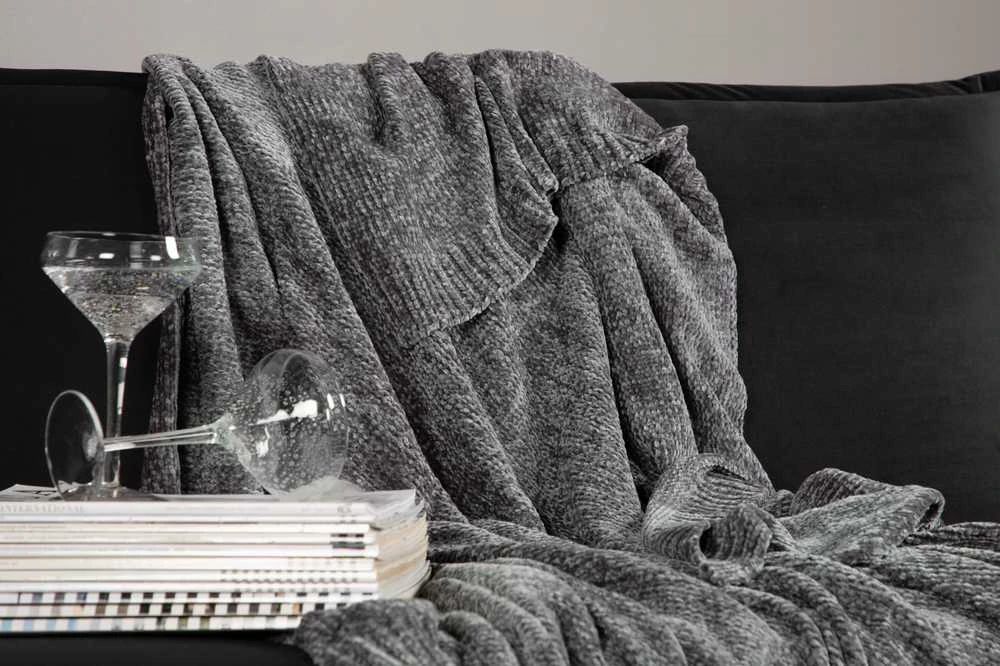 Venture Design Metinis kilimas, Ally, 130x170 cm, Tamsiai pilka