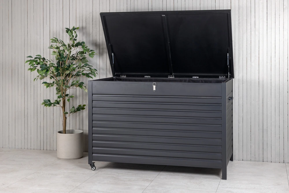 Venture Design Pagalvėlių dėžė Tiana 150x90x101 cm Juoda