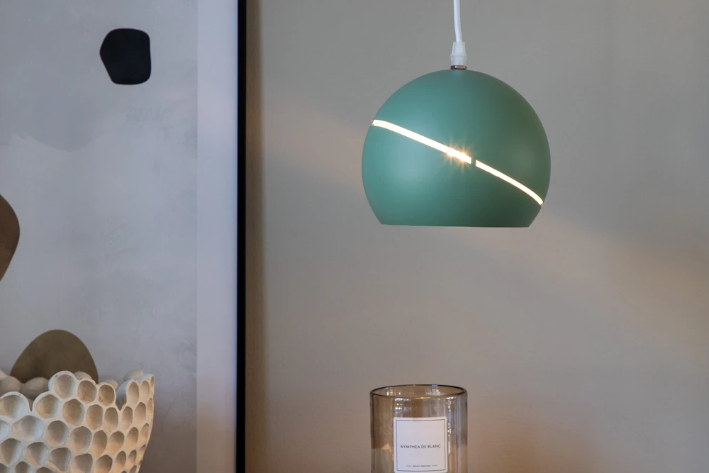 Venture Design Pendentinė lempa, baltos spalvos, D180*A150 cm, žalia