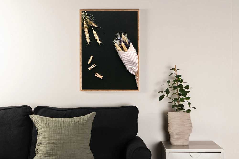 Venture Design Plakatas, gėlės ant stalo, 21x30 cm, Juoda