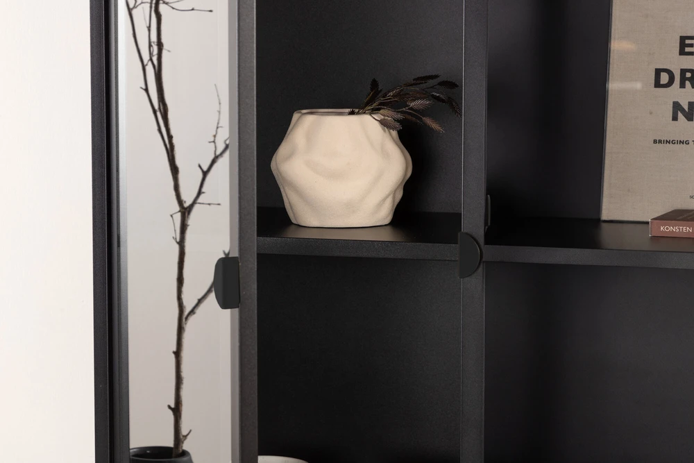 Venture Design Plieninė juoda spintelė indams