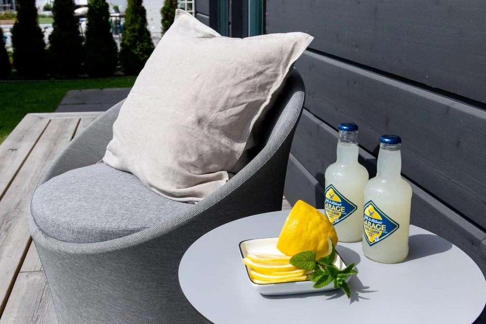 Venture Design Poilsio komplektas, Spoga, Stalas: ⌀40 Kėdė: D:58 A:73 P:67 Sofa: D:58 A:73 P:67, Pilka