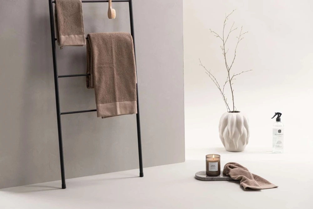 Venture Design Saugykla, Drammen, 50x160 cm, Juoda