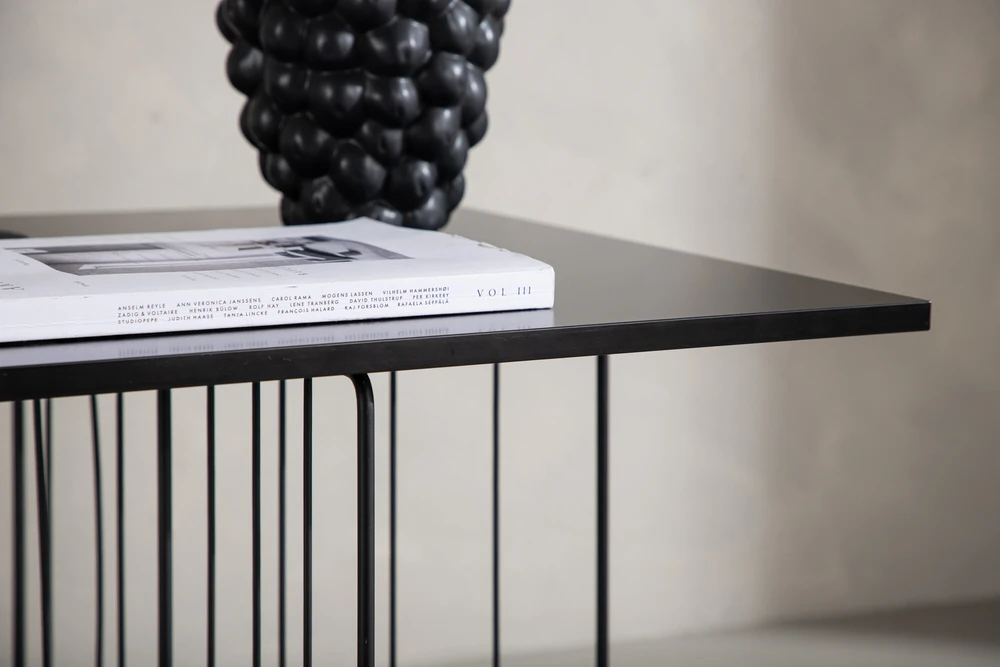 Venture Design Sofa staliukas Dayton juodas