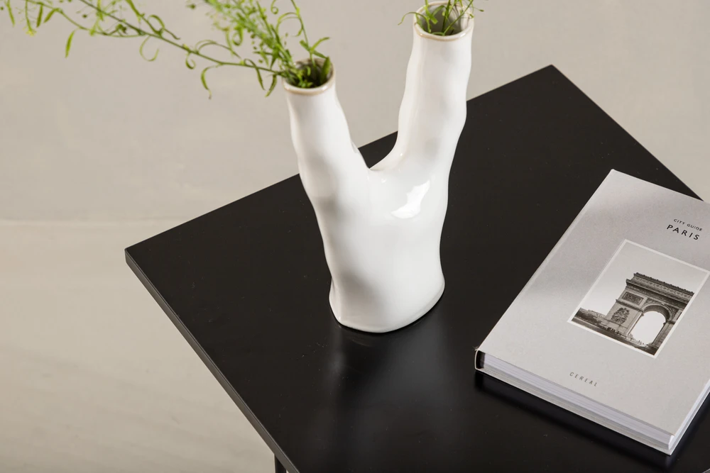 Venture Design Sofa staliukas Dayton juodas