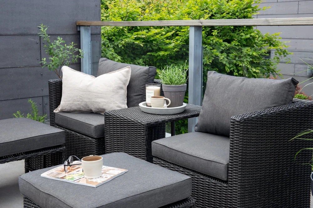 Venture Design Sofos komplektas, keturi, Kėdė: 64x66 cm, Sofa: 64x65.5 cm, Stalas: 51x63 cm, Juodas