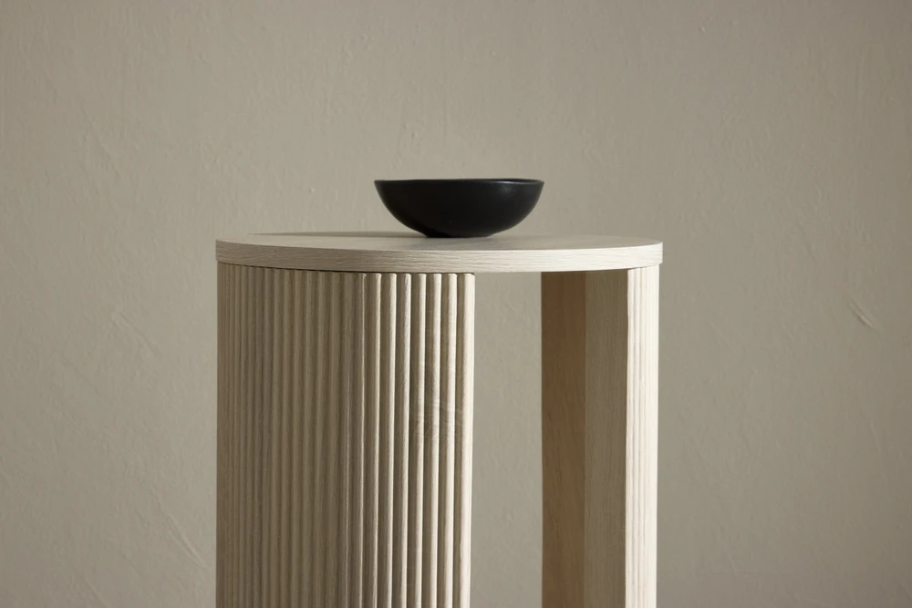 Venture Design Šoninis staliukas Bristol 40x52 cm Balintas MDF