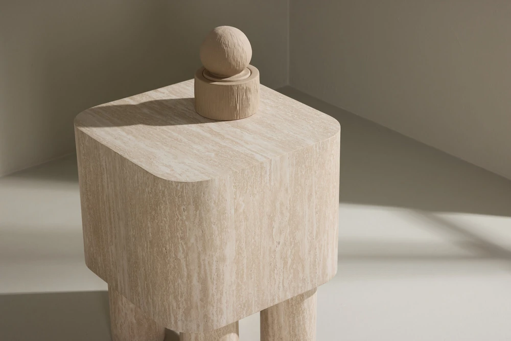 Venture Design Šoninis staliukas Klirou 40x40x50 cm Smėlio spalvos MDF