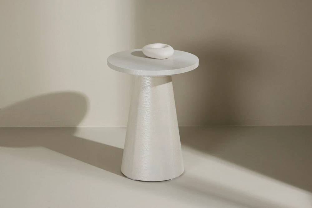 Venture Design Šoninis staliukas Lanzo 35x45 cm baltas MDF