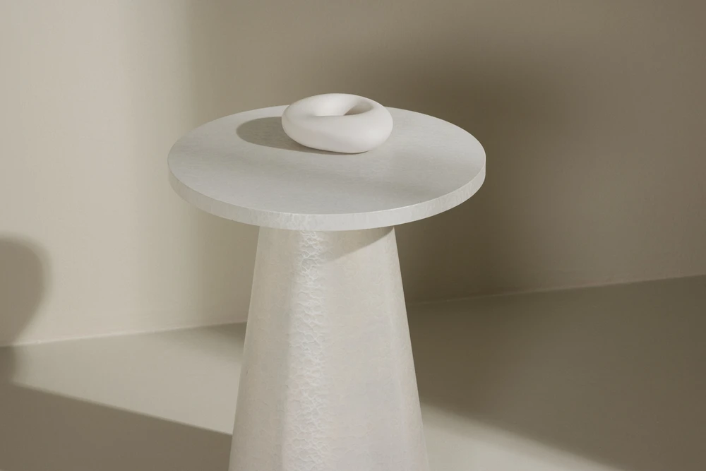 Venture Design Šoninis staliukas Lanzo 35x45 cm baltas MDF