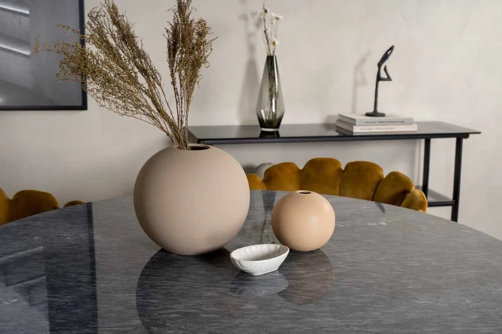 Venture Design Stalas, Estelle, ø106*A75 cm, Juoda; Kėdė, Limhamn, 54x76 cm, Aukso spalvos