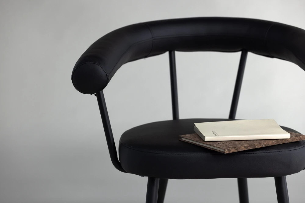 Venture Design Valgomasis kėdė, Västerås x Josefin Lustig, 60x68x73 cm, Juoda