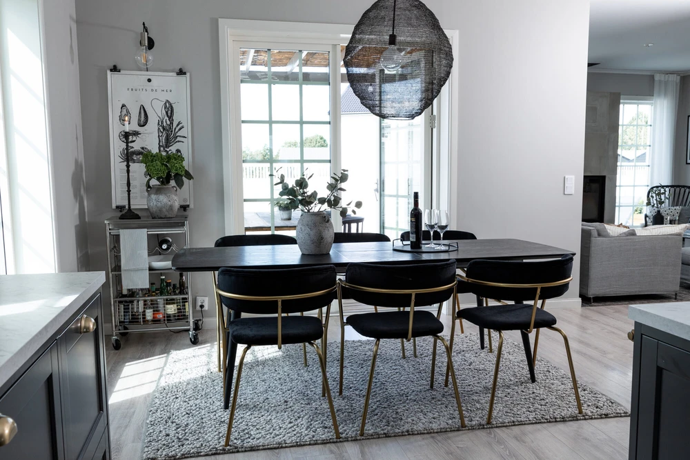 Venture Design Valgomasis stalas, aukso pratęsimas, 180x85 cm, juodas