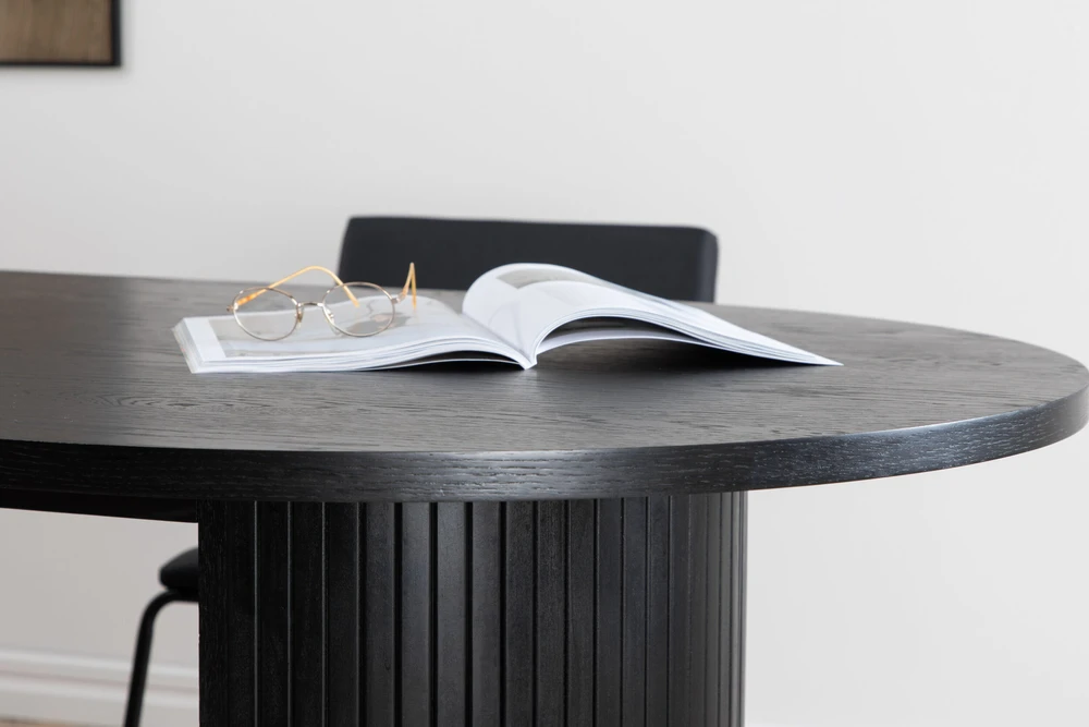 Venture Design Valgomasis stalas, Bianca ovalus, 75x200x90 cm, juodas
